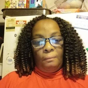 Meet your Posher, Caryl